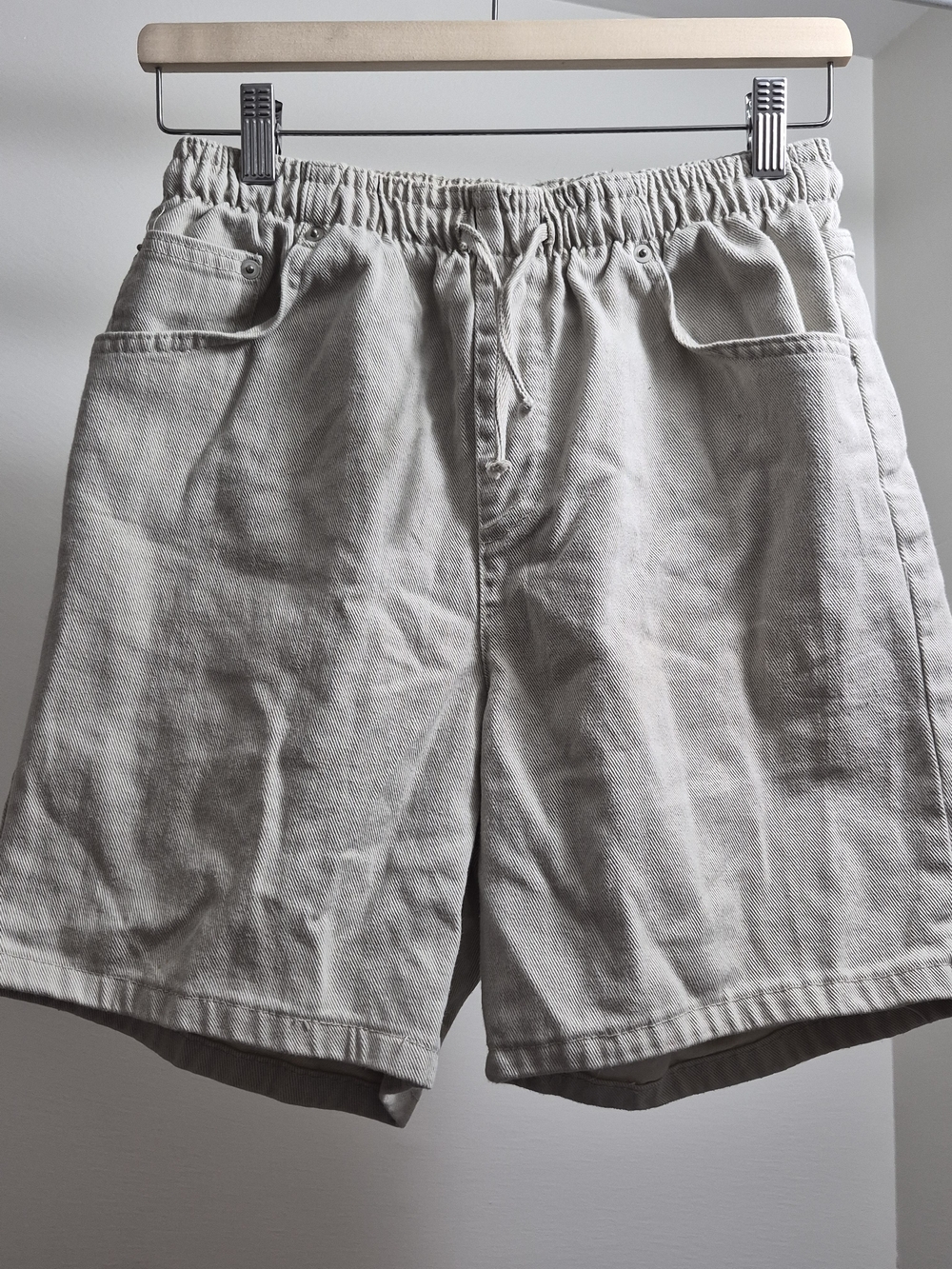 Bobbie Brooks Men's Drawstring Athletic Shorts in Light Gray
